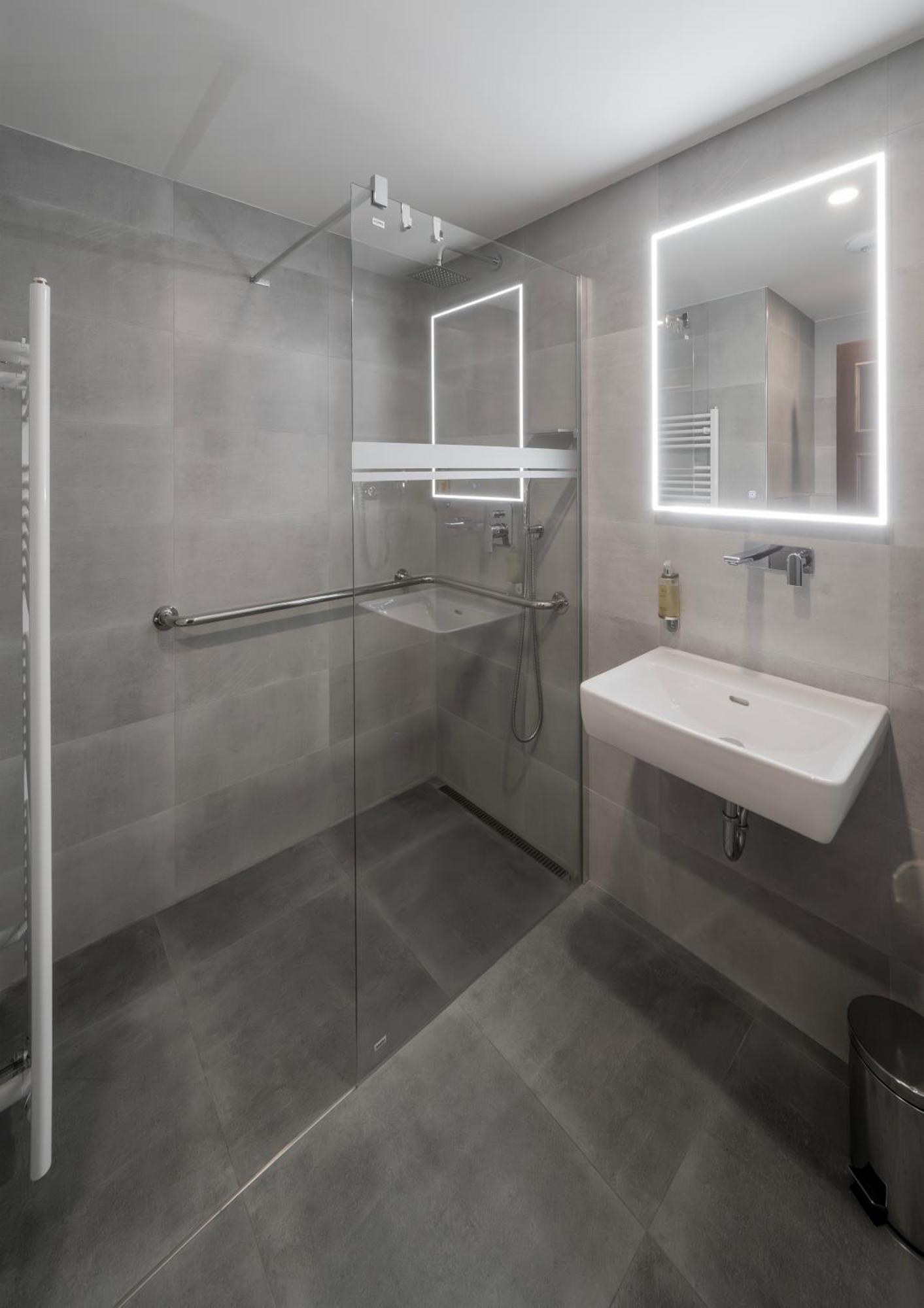 Hotel Praha Hřensko Extérieur photo